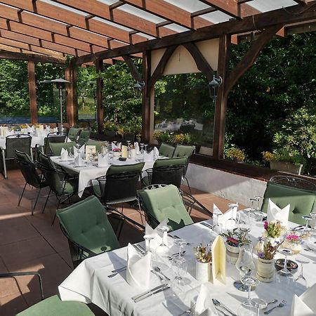 Hotel Holter Schlosskrug Schloß Holte-Stukenbrock Εξωτερικό φωτογραφία